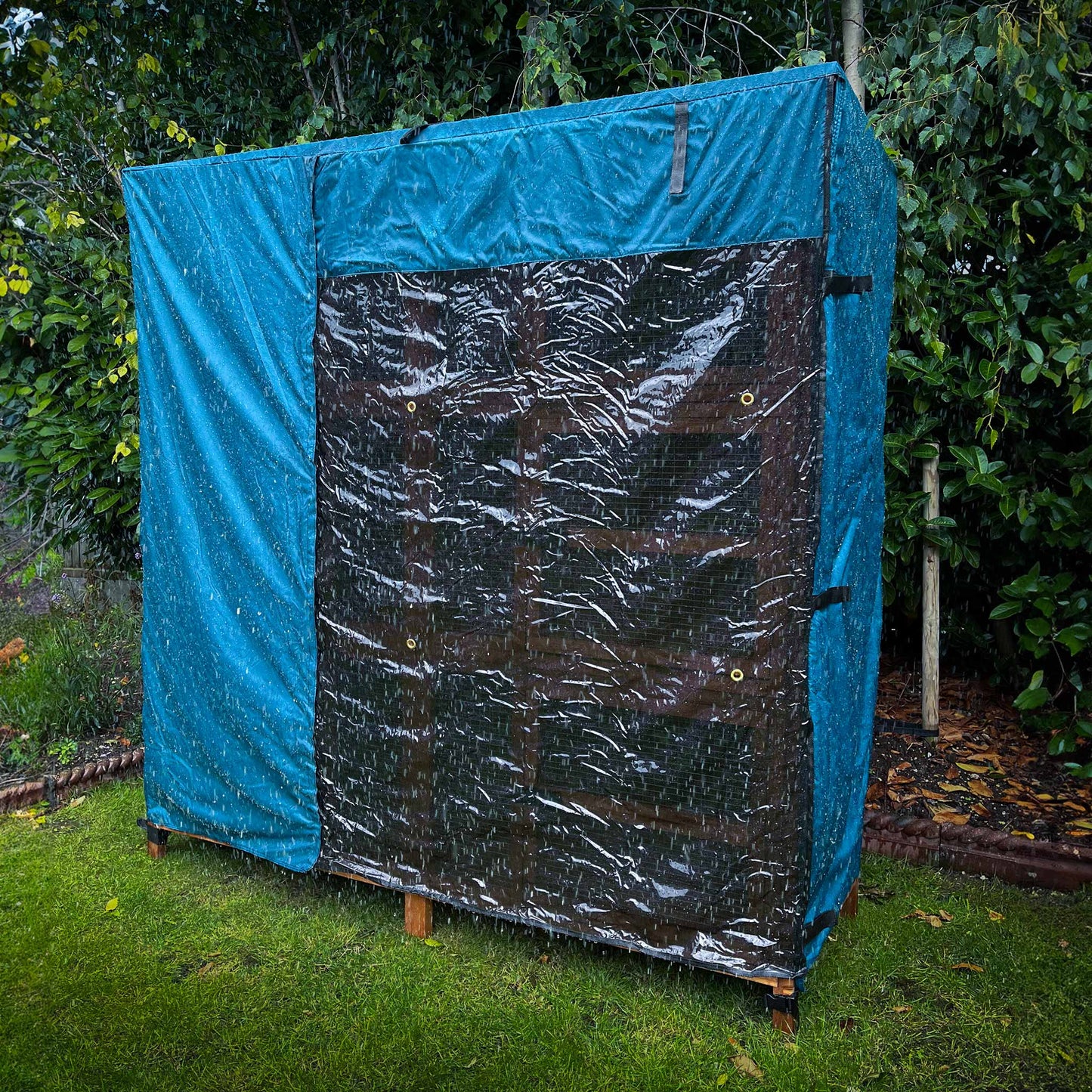 guinea pig hutch cover 5ft triple water proof dark front